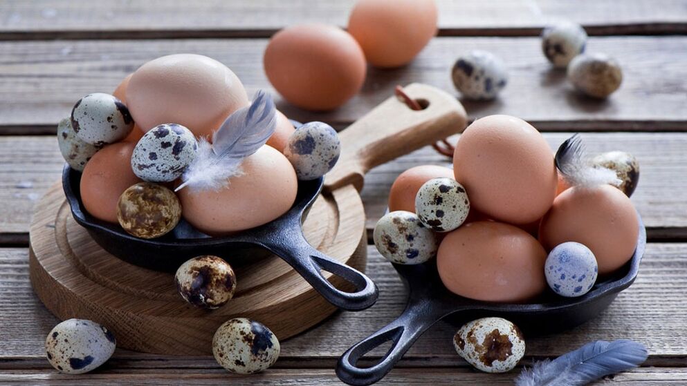 Пилешките и пъдпъдъчи яйца имат положителен ефект върху мъжките хормони